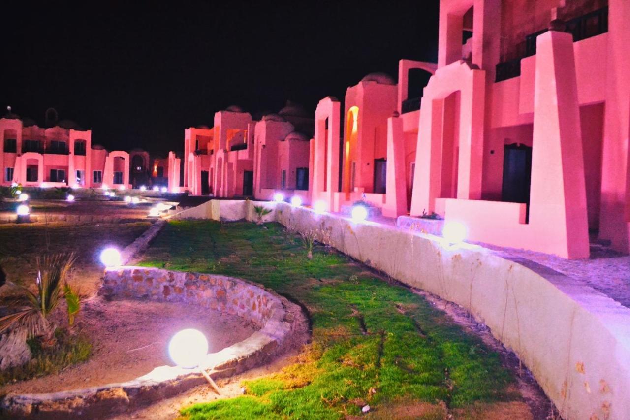 Hostmark Zabargad Beach Resort Abū Ghuşūn Esterno foto